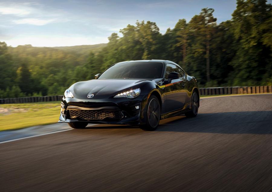  Toyota GT 86 TRD Special Edition 2018 года  (NA) (фото 7 из 40)